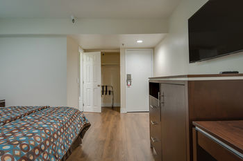Vagabond Inn Executive - Bakersfield Downtowner المظهر الخارجي الصورة